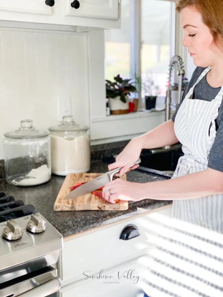 5 Old-Fashioned Habits That Still Make Life Simpler Today 4 5 Old-Fashioned Habits That Still Make Life Simpler Today cooking from scratch