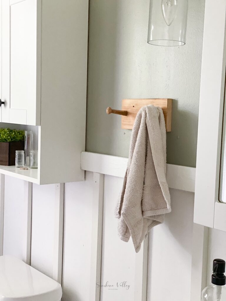simple guide on how to deep clean a bathroom