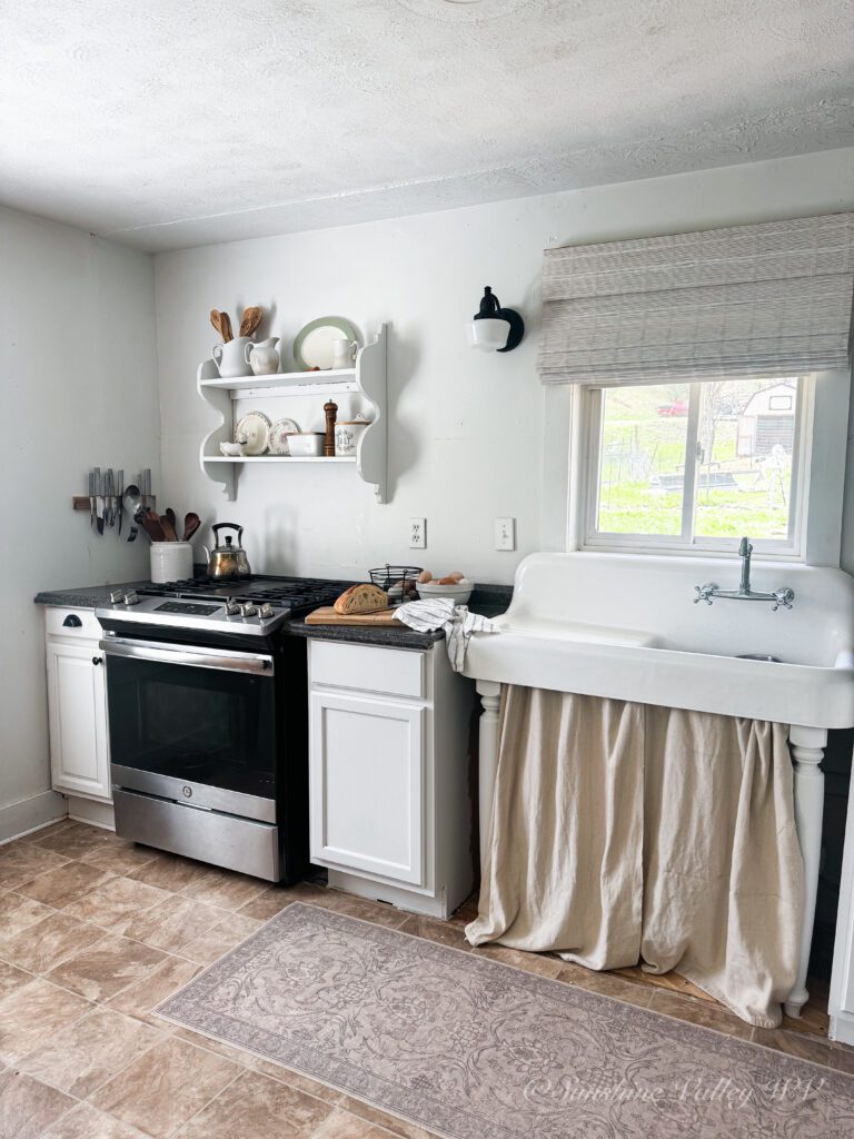 How to Set Up a Simple Old-Fashioned Kitchen: 5 Quick Steps 2 how to set up a simple old-fashioned kitchen