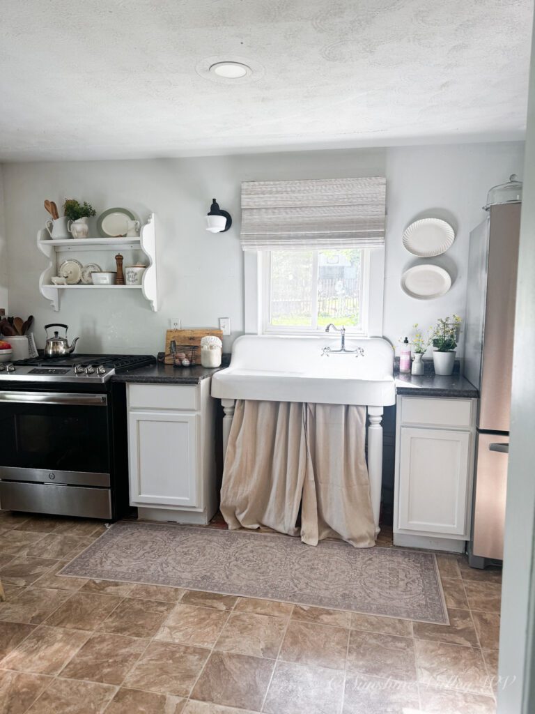 Old-Fashioned Kitchen Flow: How to Feed Your Family Simply 1 old-fashioned kitchen flow - Sunshine Valley WV