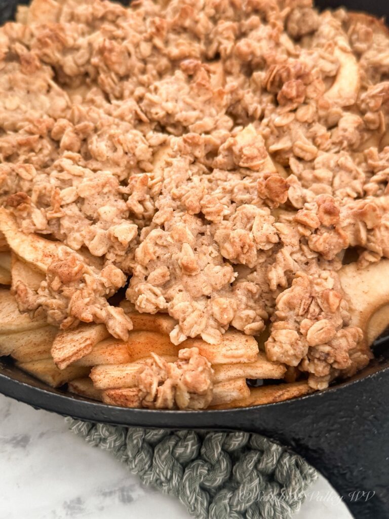 cast iron apple crisp