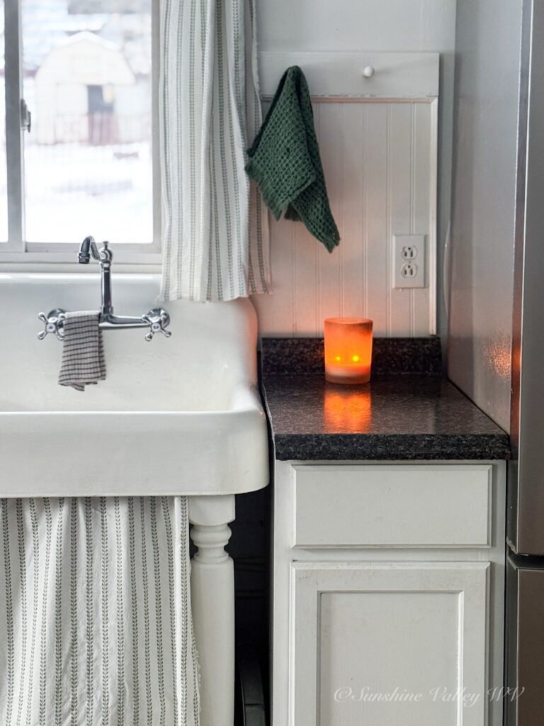 Why Great Grandma Could Do It All: She Had a Simple Old-Fashioned Kitchen