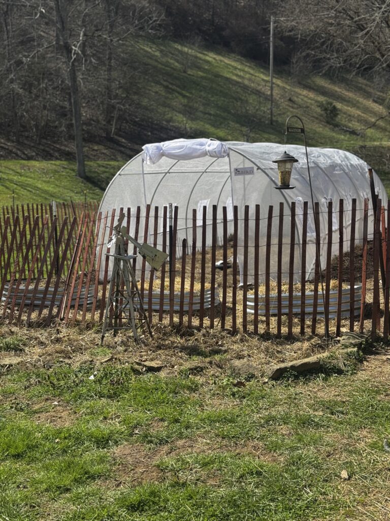 how to build a hoop house
