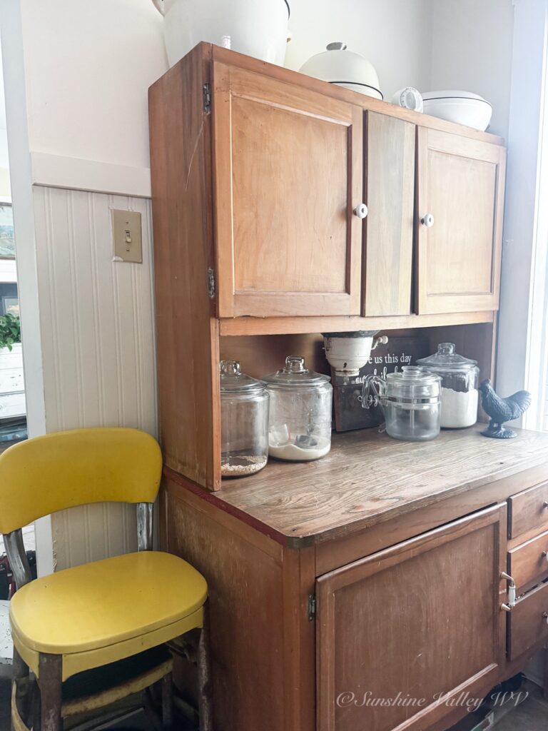 grandma core kitchen - Sunshine Valley WV