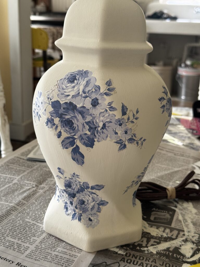 $3 Thrift Store Lamp Makeover With Blue and White Transfers 5 blue and white lamp makeover