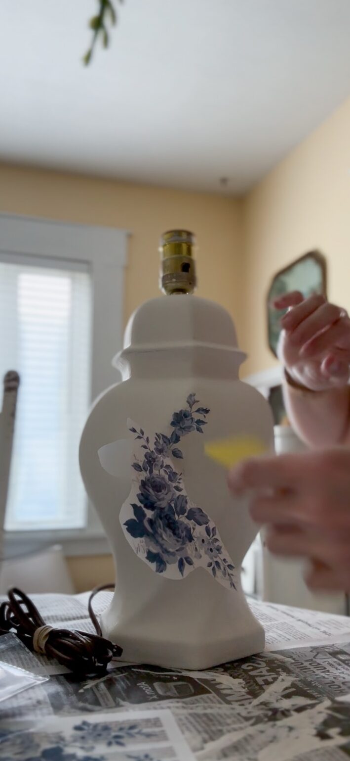 $3 Thrift Store Lamp Makeover With Blue and White Transfers 6 thrift store lamp makeover - Sunshine Valley WV